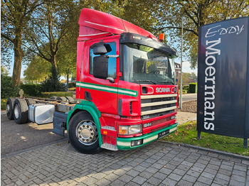 Camion şasiu SCANIA P124