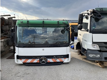 Cabină și interior