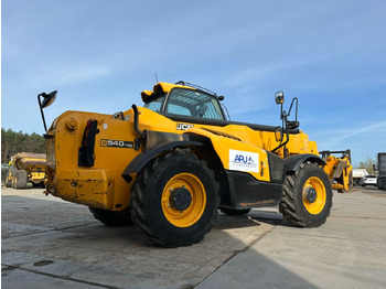 Stivuitor telescopic JCB