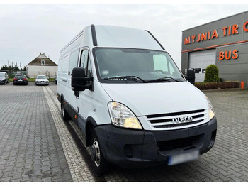 Autoutilitară box IVECO Daily 35C15