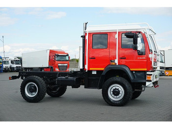 Camion şasiu MAN LE 220 / 4 X 4 / DOKA / DO ZABUDOWY / KAMPER: Foto 4