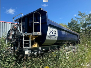 Semiremorcă basculantă