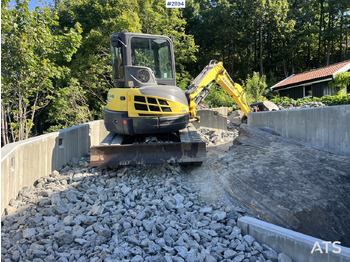 Excavator pe şenile NEW HOLLAND