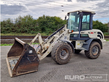 Încărcător frontal pe pneuri TEREX