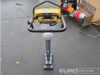 Maşină de asfaltat Unused Wacker Neuson AS30E: Foto 4