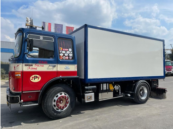 Leasing de  Camion SAVIEM SM 240 Camion SAVIEM SM 240: Foto 4