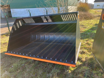 Încarcator frontal pentru tractor