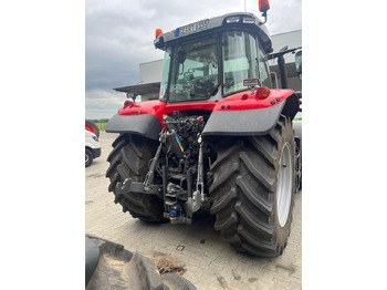 Tractor agricol Massey Ferguson 6S.155 Dyna-VT EXCLUSIVE: Foto 3 Tractor agricol Massey Ferguson 6S.155 Dyna-VT EXCLUSIVE: Foto 3