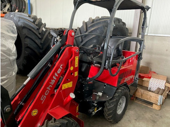 Încărcător frontal pe pneuri SCHÄFFER