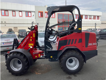 Încărcător frontal pe pneuri SCHÄFFER