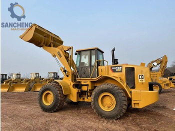 Încărcător frontal pe pneuri CATERPILLAR 950H: Foto 3