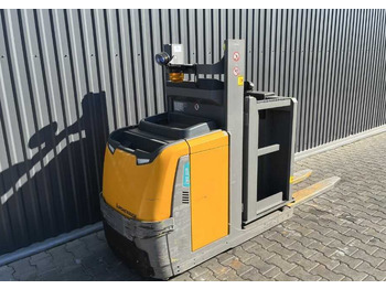 Stivuitorul selector JUNGHEINRICH EKS