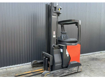 Stivuitor cu catarg retractabil LINDE R16