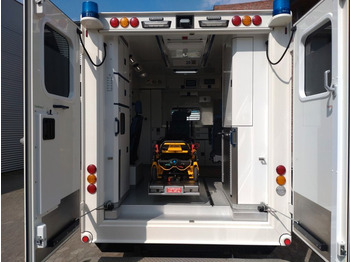 Ambulanță Mercedes-Benz Sprinter 519 /  ATM 0km  4x on Stock: Foto 5 Ambulanță Mercedes-Benz Sprinter 519 /  ATM 0km  4x on Stock: Foto 5
