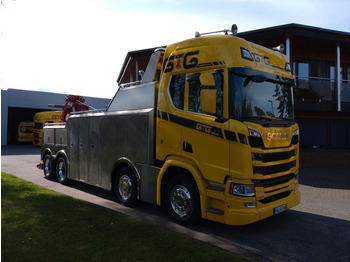 Maşină de tractare SCANIA R