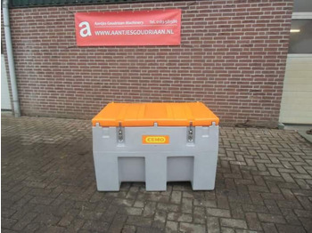 Camion cisternă pentru transport de combustibili nou Brandstoftank kunststof: Foto 3 Camion cisternă pentru transport de combustibili nou Brandstoftank kunststof: Foto 3