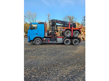 Camion forestier VOLVO FH16