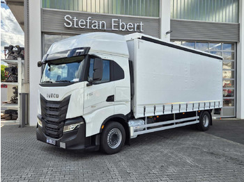 Camion cu prelată IVECO S-WAY