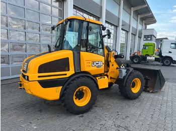 Încărcător frontal pe pneuri JCB 407 SV / nur 268h! / Klappschaufel & Gabel: Foto 3 Încărcător frontal pe pneuri JCB 407 SV / nur 268h! / Klappschaufel & Gabel: Foto 3