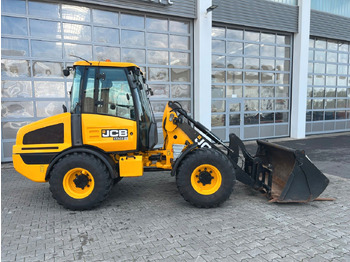Încărcător frontal pe pneuri JCB 407 SV / nur 268h! / Klappschaufel & Gabel: Foto 2 Încărcător frontal pe pneuri JCB 407 SV / nur 268h! / Klappschaufel & Gabel: Foto 2