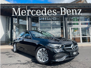Berlină/ Sedan MERCEDES-BENZ