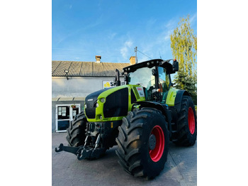 Tractor agricol CLAAS Axion 930