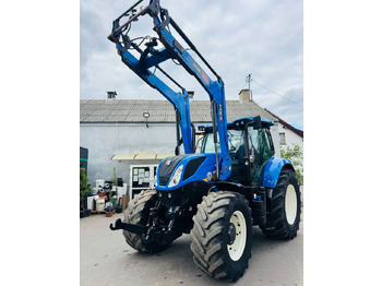 Tractor agricol NEW HOLLAND T7