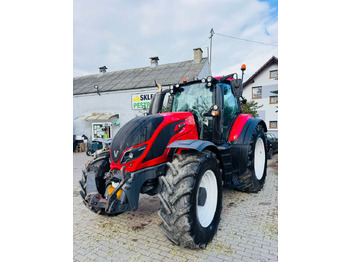 Tractor agricol VALTRA T194