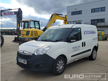 Autoutilitară cabină dublă VAUXHALL