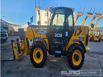 Stivuitor telescopic JCB
