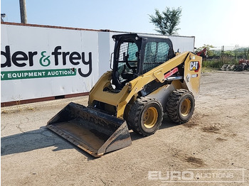 Mini încărcător CATERPILLAR