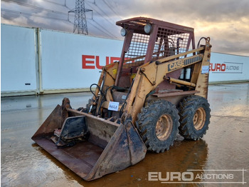 Mini încărcător CASE