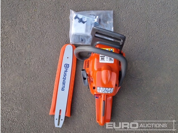 Echipament de atelier Unused Husqvarna 120 Mark II 14" Petrol Chain Saw: Foto 4