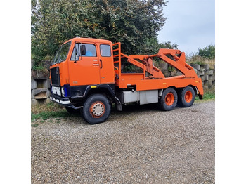 Camion container de gunoi VOLVO F88