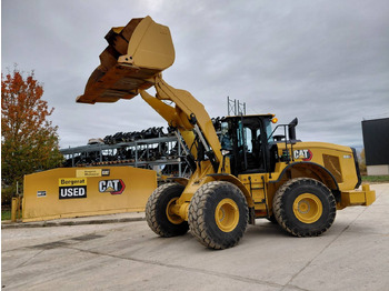 Încărcător frontal pe pneuri CATERPILLAR 950GC