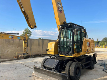 Excavator pe roţi CATERPILLAR MH3024