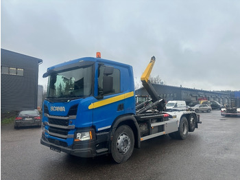 Camion cu cârlig SCANIA P 360