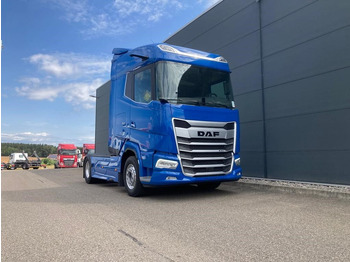 Cap tractor DAF XG 530