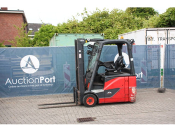 : fotografie din antet