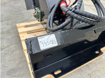 Maşină pentru prelucrarea solului