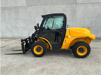 Stivuitor telescopic JCB