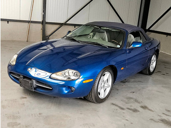 Automobil JAGUAR