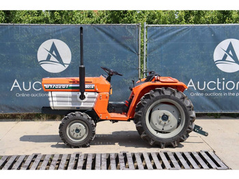 Tractor agricol Kubota B1702DT: Foto 2