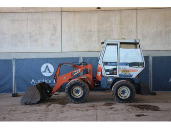 Încărcător frontal pe pneuri Kubota R510: Foto 2