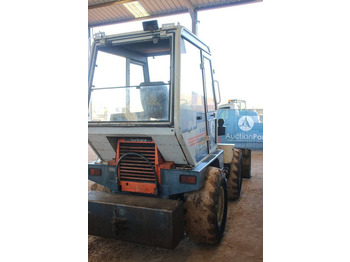 Încărcător frontal pe pneuri Kubota R510: Foto 5