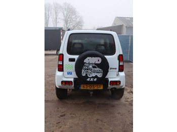 SUV Suzuki Jimny: Foto 5 SUV Suzuki Jimny: Foto 5