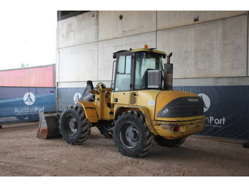 Încărcător frontal pe pneuri Volvo L45B-TP: Foto 3