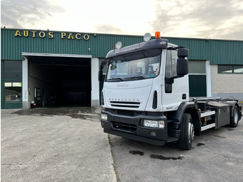 Camion şasiu IVECO 300 EN CHASIS: Foto 3