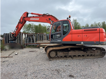 Excavator pe şenile DOOSAN DX225LC