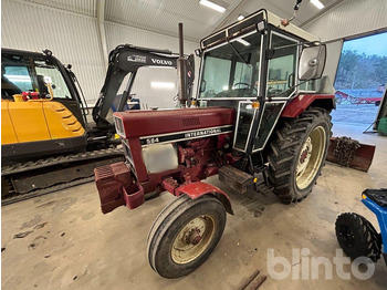 Tractor agricol INTERNATIONAL